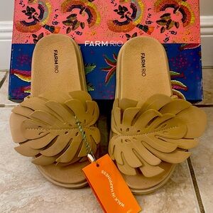 Farm Rio leave slides size 38